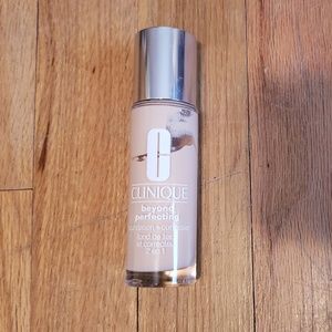 Clinique beyond perfecting foundation 0.5 used